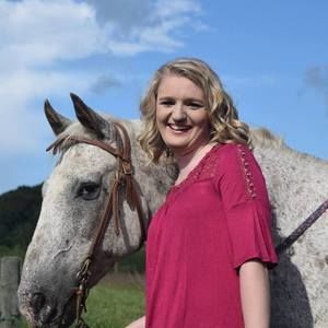 Meet your Posher, Leigh ann